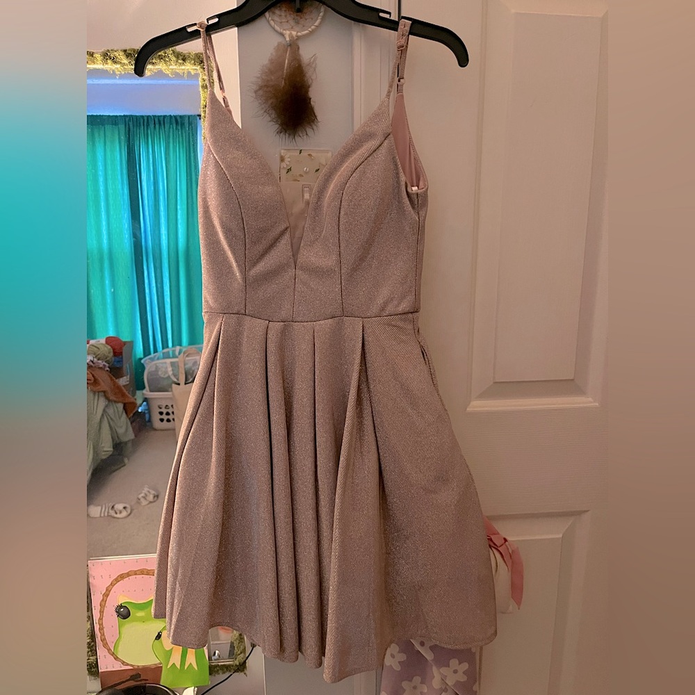 Silver Formal Dress - Prom/Homecoming - With Pockets!!